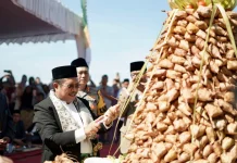 Lebaran Topat Tradisi Lama yang Kini Jadi Ikon Wisata