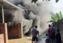 Rumah Warga Sambelia Ludes Terbakar, Armada Damkar Tak Berfungsi