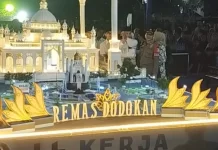 27 Miniatur dari 5 Kecamatan Semarakkan Malam Takbiran Giri Menang Lombok Barat