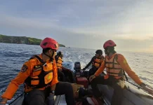 Pria Lombok Timur Hilang Terseret Ombak saat Selamatkan Keluarga