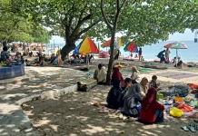 Pantai Senggigi Jadi Destinasi Wisata Andalan saat Libur Lebaran