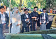 Senggigi Jadi Pusat Lebaran Topat yang Memikat Wisatawan Dunia