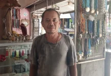 UMKM Pasar Seni Senggigi Masih Bertahan meski Penjualan Menurun