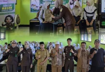 Kejaksaan Negeri Lombok Timur Edukasi Siswa SMP Negeri 2 Keruak