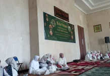Mempererat Ukhuwah, Halal Bihalal Majelis Taklim Semarak di Masjid Hubbul Wathan
