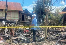 Tiga Rumah Panggung di Bima Ludes Terbakar