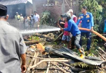 Ditinggal Panen, Tiga Rumah di Bima Dilalap Api