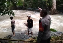 Tim Gabungan Cari Perempuan Asal Mataram Hanyut di Sungai Tibu Ijo Gunungsari