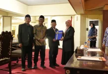 Transparansi Pemerintah Lobar Diuji dalam Forum Paripurna