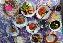 Ayam Bakar Kampung Bu Lian, Sensasi Pedas Gurih Khas Sasak di Kawasan Mandalika