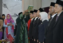 Gubernur Iqbal Lantik Kakaknya Jadi Wadir RSUD NTB, Ini Alasannya