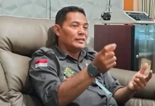 Taksi Bandara Mahal, Kunjungan ke Tambora Terhambat