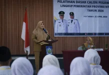 Wagub NTB Minta CPNS Siap Melayani, Bukan Dilayani