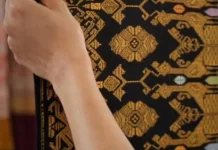 Lestari Tenun: Dari Tradisi Lokal menuju Pasar Global”