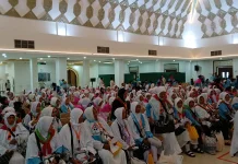 392 Jemaah Haji Kloter LOP 2 Tiba di Asrama Haji Lombok, Siap Berangkat ke Madinah