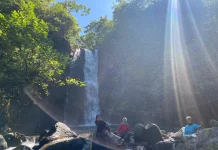 Elen Patih Air Terjun Tenang di tengah Alam