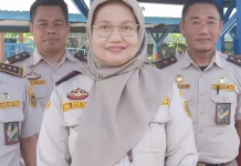Cegah Kematian Sapi Kurban di Pelabuhan, BKHIT NTB Salurkan Ribuan Liter Air