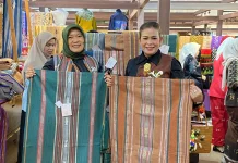 Persit Bisa 2: Dari Tenun Pringgasela untuk Kebangkitan Ekonomi Rumah Tangga