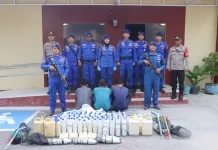 Tiga Nelayan Diamankan, Puluhan Botol Bom Ikan Disita
