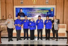 Hadiri Pelantikan IKA Unram, Bupati Bima Dorong Kolaborasi Bangun Daerah