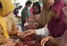 Pemkab Lombok Timur Gelar Pasar Murah, Tekan Harga Bahan Pokok jelang Idul Adha