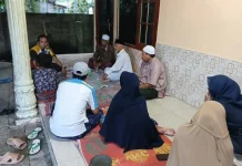 Polisi dan Aparat Desa Mediasi Perselisihan Soal Kabel Listrik di Lingsar