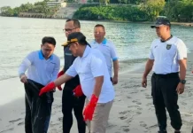 Dukung Kebersihan Kawasan Pantai, Polda NTB Ikut serta Gerakan Bersih Pantai