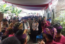 Polsek Lingsar Kawal Ketat Peluncuran BSPS Regional Timur Indonesia