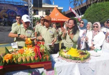 SMPN 2 Mataram Rayakan HUT ke-66 dengan Kegiatan Sosial dan Pendidikan Karakter