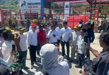 Ratusan Personel Polda NTB Amankan Aksi unjukrasa PPS di Poto Tano dan Bima