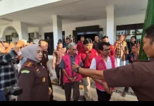 Empat Tersangka Korupsi Pengadaan Dump Truk DLH Loteng Terancam 20 Tahun Penjara