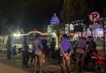 Polres Bima Kota Bubarkan Aksi Balap Liar di Depan Kantor Wali