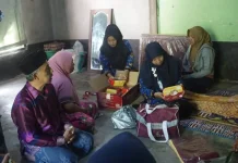 Lansia Sebatang Kara di Lobar Dapat Bantuan Langsung Wabup UNA