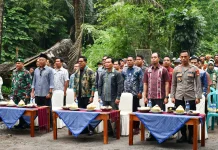 Selamatan Reban Beleong, Bupati Serahkan Bantuan Pertanian