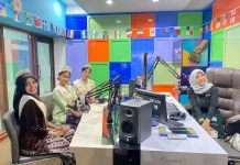 Gen Z Buktikan Kebaya Tetap Relevan di Era Modern