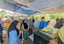 UGR Dampingi KWT Wana Lestari Kembangkan Olahan Jambu Mete