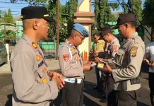 Enam Personel  Polsek Rasanae Barat  Diberi Teguran