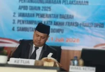 Ruang Sidang DPRD Dompu Dirusak Massa, Paripurna Dipindah ke Aula Dikpora