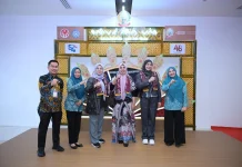Dekranasda Bima Promosikan Tenun Lokal pada HUT Dekranas Nasional