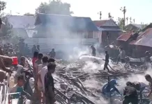 Rumah Panggung dan Gudang di Bima Hangus Terbakar