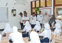 Bupati Bima Beri Motivasi Siswa SMPN 1 Sape