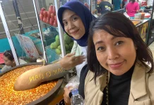 Cobek Raksasa Jadi Magnet Pengunjung di Gebyar Kuliner Jakarta Halal-Viral