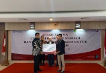 Hadirkan Kacamata Gratis untuk Pelajar, Sinergi Bank Jatim, Bank NTB Syariah, dan IZI