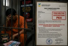 Penerima PKH Terancam Dicoret, Jika Gadaikan ATM dan Main Judi Online