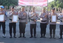 Enam Personel Polres Lotim Terima Penghargaan, Satu Anggota di PTDH