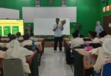 Kamus Masuk Sekolah, Balai Bahasa NTB Tingkatkan Literasi Siswa SMPN 1 Mataram