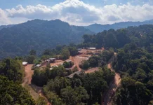 Warga Sumbawa Sebut Gugatan Cek Bocek Tak Berdasar