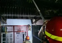 Korsleting Listrik Picu Kebakaran Rumah di Desa Rumbuk