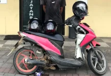 Polisi Tangkap Pria Pencuri Helm di Parkiran RSUD Provinsi NTB