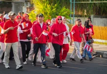 Merah Putih Menyatukan Langkah Warga Mataram
